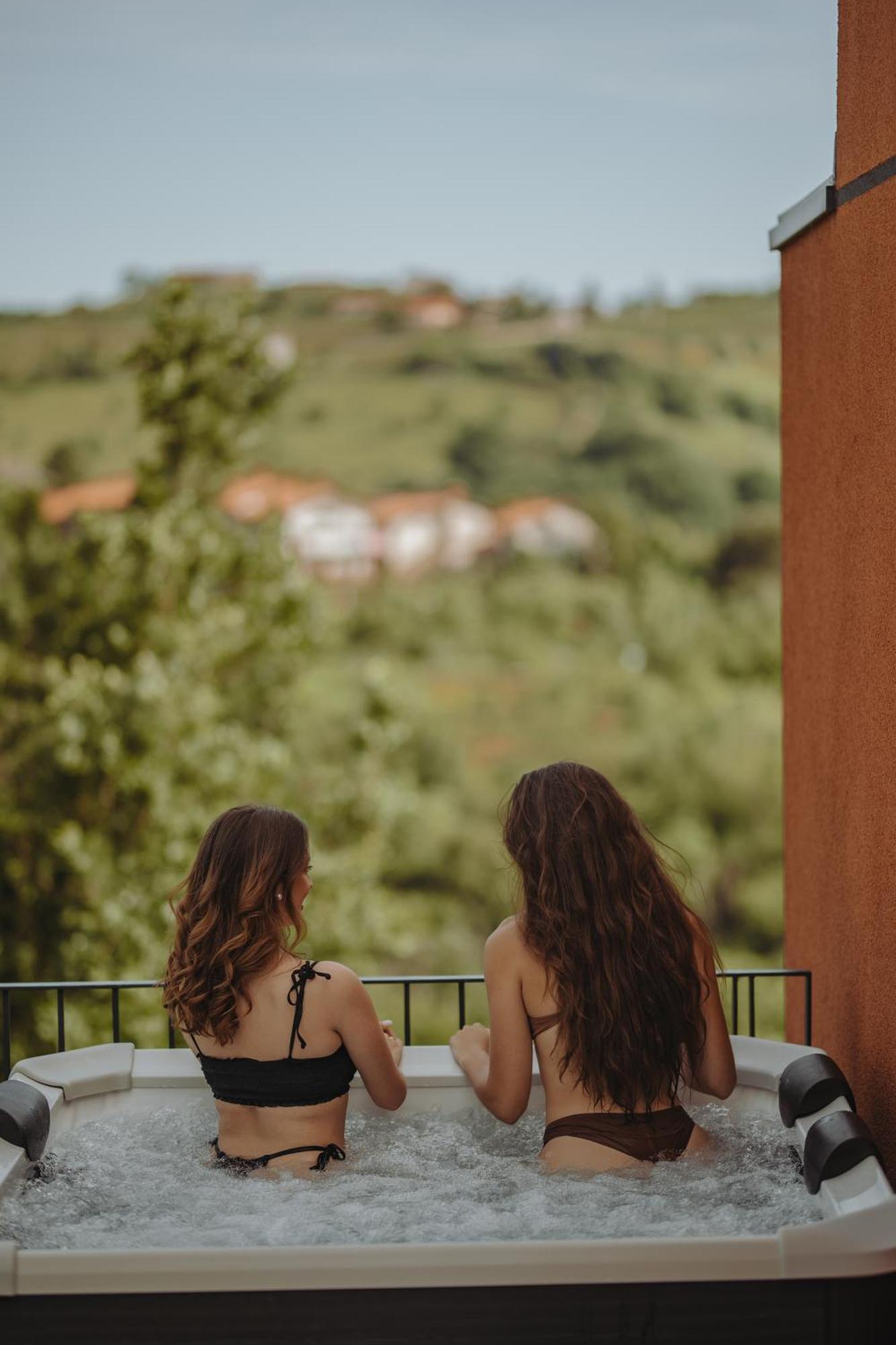 Glamping Senesalina Villa Kojsko Bagian luar foto
